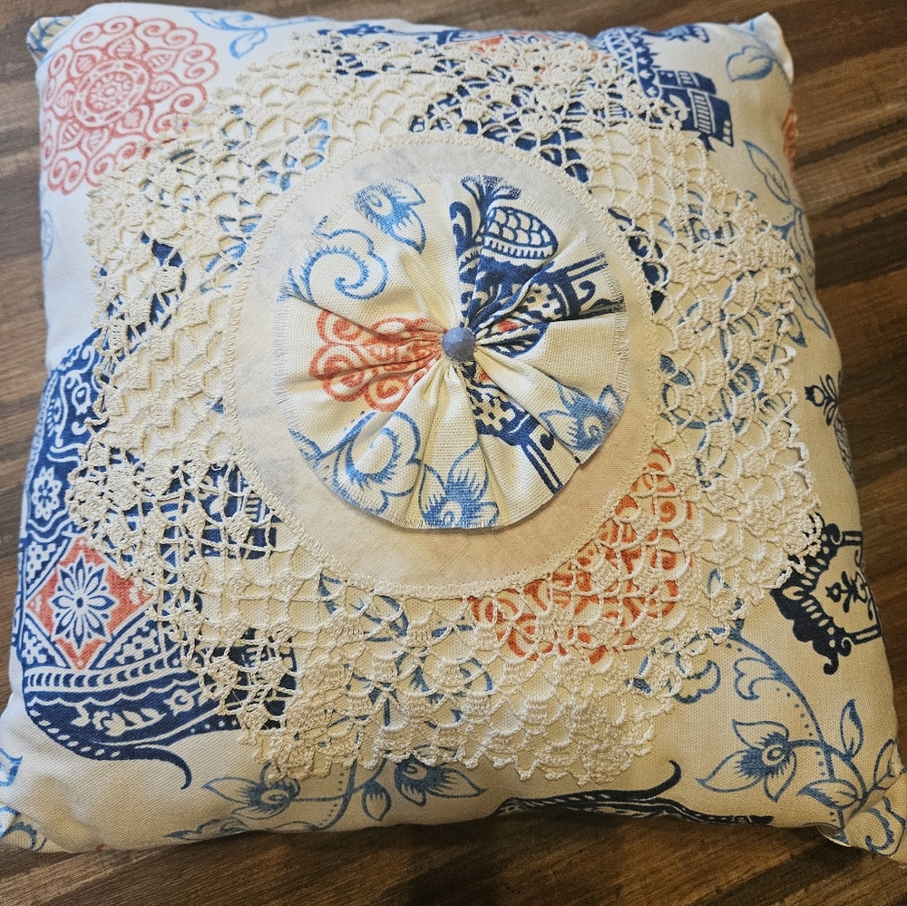 Hand-made Throw Pillow Elephants Doillie Craft Accent